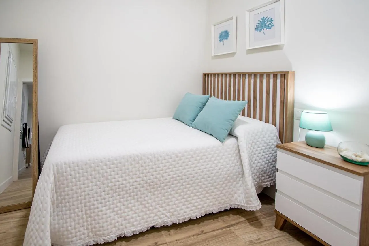 Las Tres Llaves De Cadiz Apartment 0*,  Spain